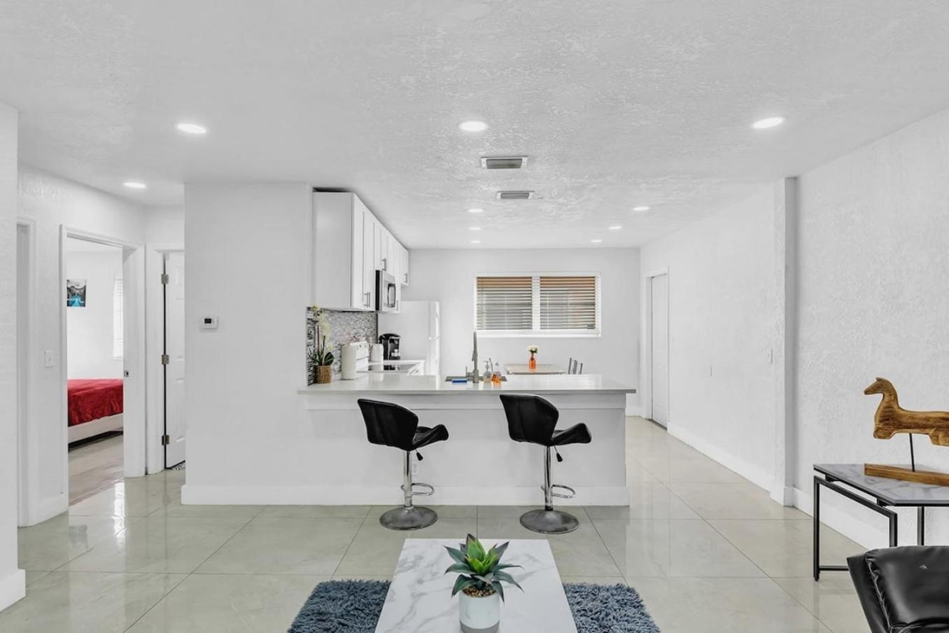2 Bdrm Modern House Mins From Beach & Casino Hb1 할렌데일비치 외부 사진