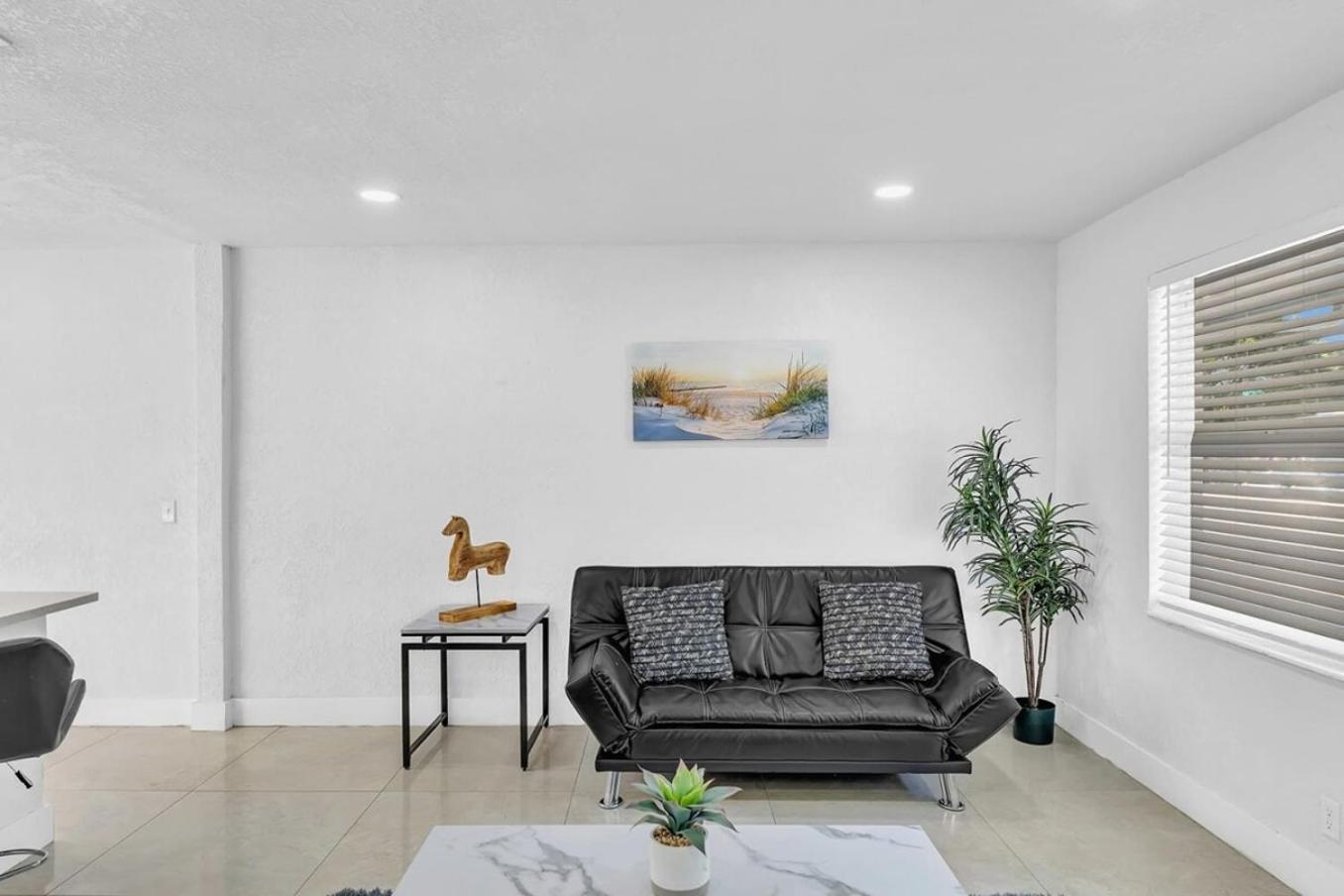 2 Bdrm Modern House Mins From Beach & Casino Hb1 할렌데일비치 외부 사진