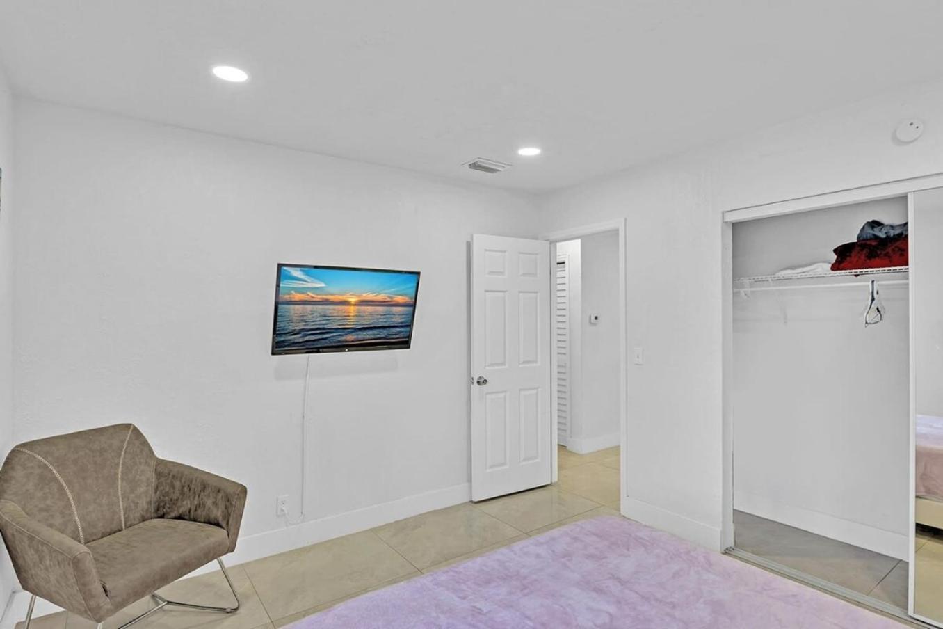 2 Bdrm Modern House Mins From Beach & Casino Hb1 할렌데일비치 외부 사진